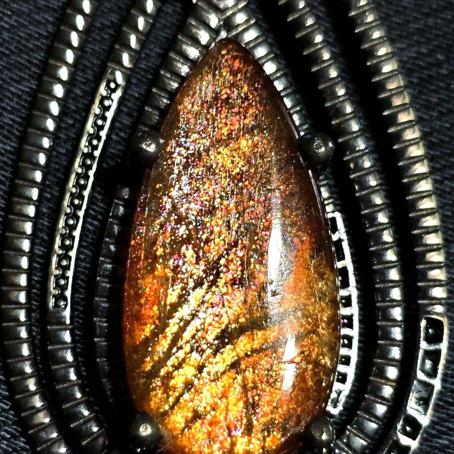 Mystery babe- Purple haze Sunstone Lattice Pendant 925 Silver Black Rhodium